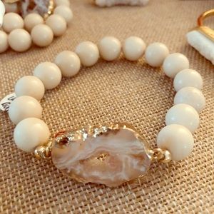 Kinsley Armelle tawny bracelet